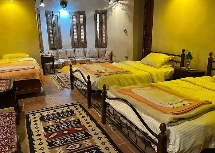 Paloma Lodge Guest House